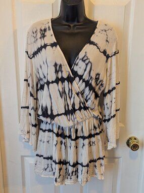 Dejavu white and black romper - No size